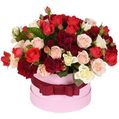 Капелюшна коробка з кущовими трояндами