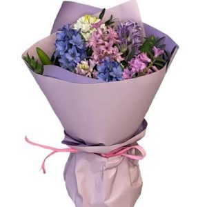 Ніжний букет із 7 гіацинтів