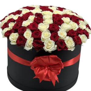 Композиція із 101 троянди в коробці