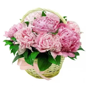 Весняний кошик із 9 рожевих півоній