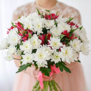 Букет з хризантемою та альстромерією «Ліанна»