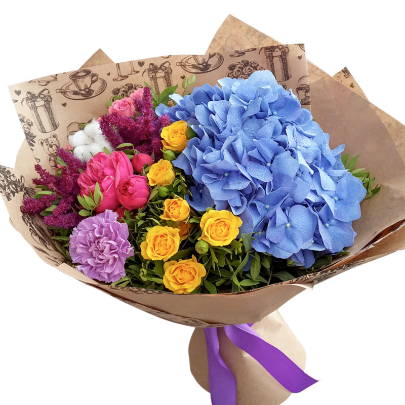 Букет з гортензії,троянди та гвоздики