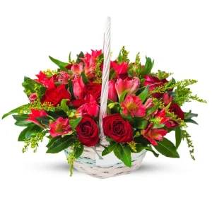 Мікс альстромерії та троянди в кошику