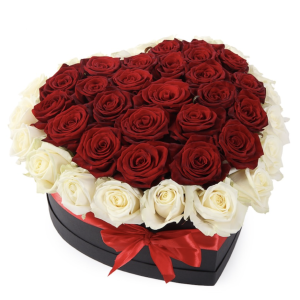 Композиція із 45 троянд у вигляді серця