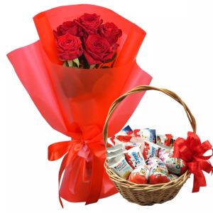 5 червоних троянд та кошик Kinder