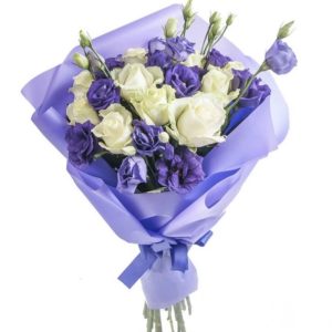 Букет із троянд та еустоми "Еліза"